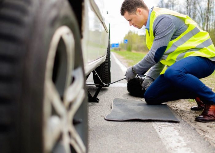 Acil Yol Yardım & Lastik Değişimi